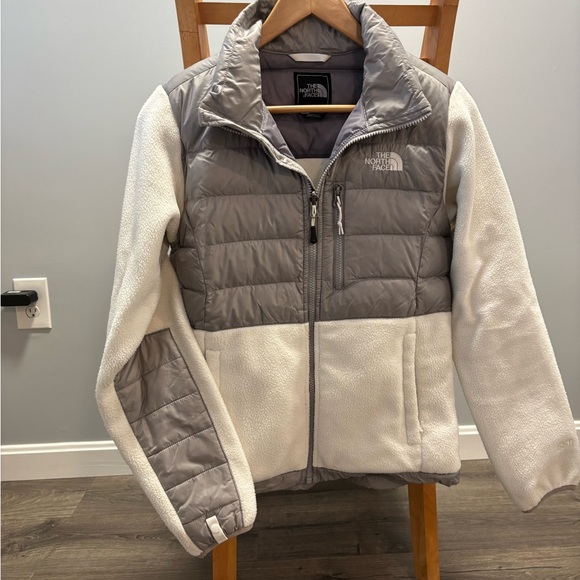 The North Face Gray and White Denali Jacket - Picture 4 of 5